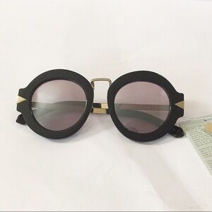 🎉HP🎉NWT Karen walker superstar maze sunglasses